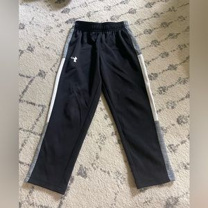 Under Armour boys size 5 pants